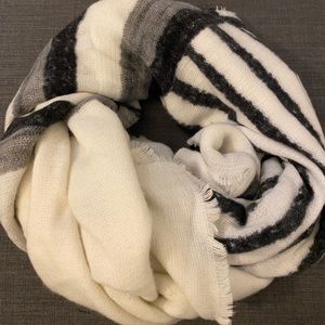 Zara Oversized Blanket Scarf